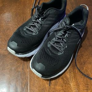 Hoka Clifton 6 like new worn a few times.